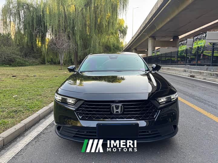Honda Accord 260TURBO Luxury