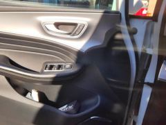 Roewe MG iMAX8 400TGI Flagship - ფოტო 13