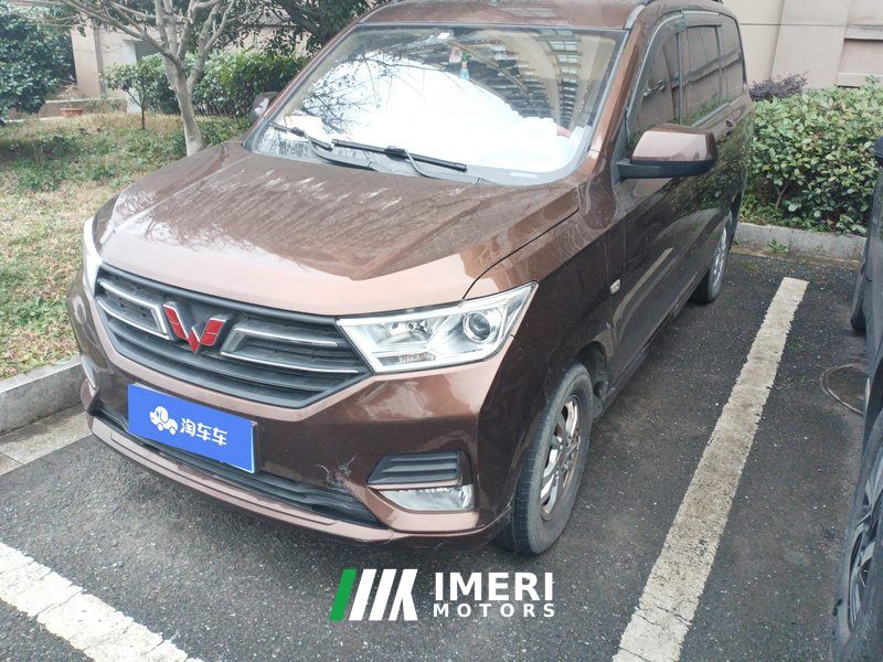 Wuling Hongguang S 1.5L Version - автомобиль из Китая