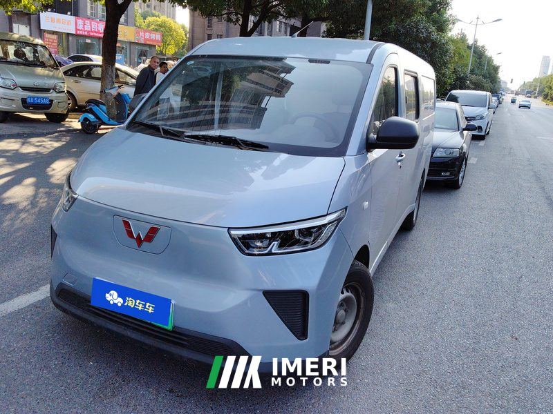 Wuling Yangguang 300km Version Edition 75kW 6 - автомобиль из Китая