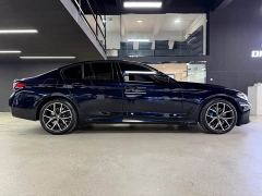 BMW 5 Series (Imported) 530i M Sport Package - ფოტო 10
