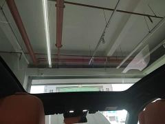 Li Auto L6 Pro - ფოტო 17