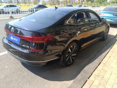 Volkswagen Passat Distinguished Edition 330TSI Elite Edition - ფოტო 2