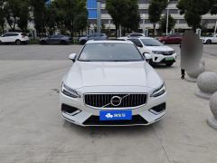 Volvo S60 B4 Smart Luxury Edition - фото 3