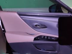 Lexus ES 200 Excellence Edition - photo 12