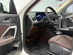 BMW iX1 eDrive25L M Sport Package - ფოტო 6