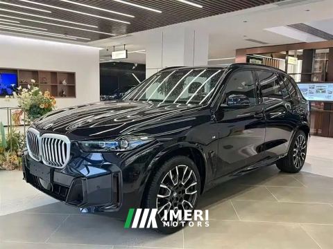 2022 BMW X5 xDrive30Li Deluxe VersionM - автомобиль из Китая