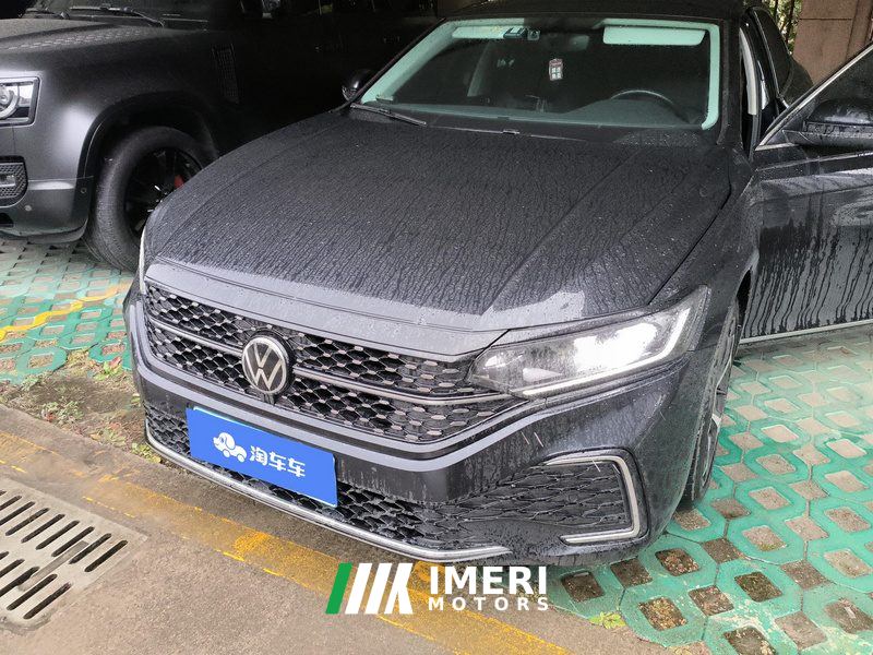 Volkswagen Passat 330TSI Prestige Edition - ავტომობილი ჩინეთიდან