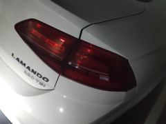 Volkswagen Lamando 230TSI DCT Stylish Edition - photo 5