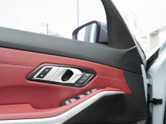 BMW 3 Series 325i M Sport Package - ფოტო 11