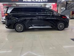 Denza D9 DM-i 980 AWD Luxury - photo 17