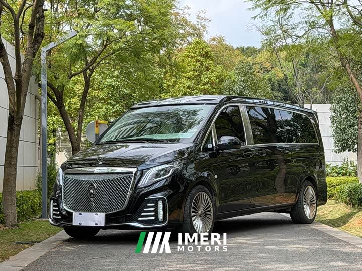 Mercedes-Benz Vito 2.0T Business Edition 7-Seater