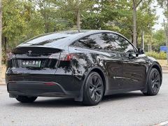 Tesla Model Y Rear-Wheel Drive - photo 7