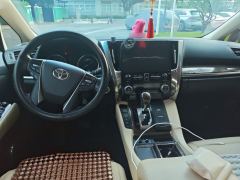 Toyota Vellfire 2.5L HV Edition - ფოტო 5