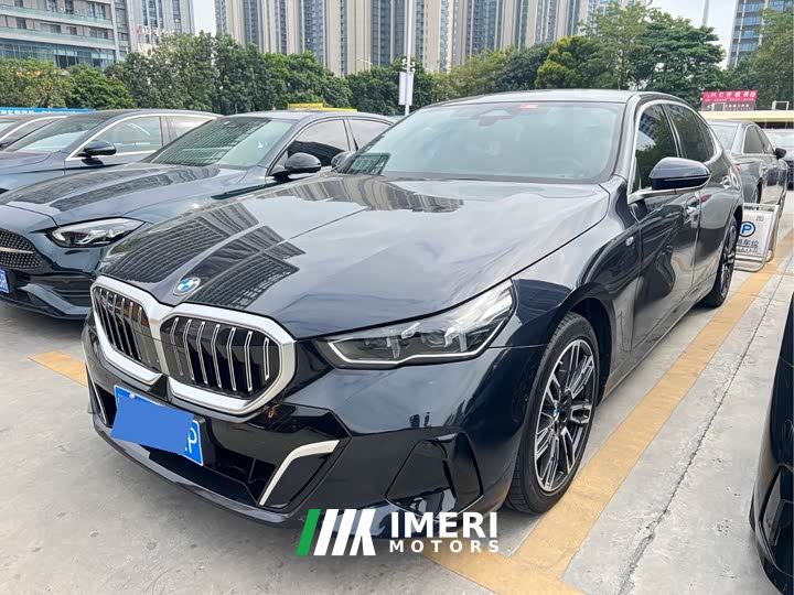 BMW 5 Series 525Li M Sport Package - автомобиль из Китая