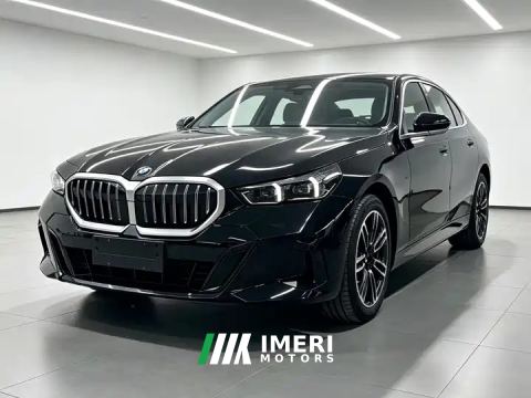 2026 BMW 5 Series 530Li Premier M Sport Package - автомобиль из Китая