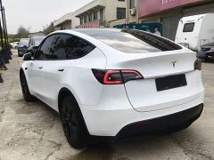 Tesla Model Y Rear-Wheel Drive - ფოტო 4