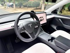 Tesla Model Y Rear-Wheel Drive - ფოტო 10