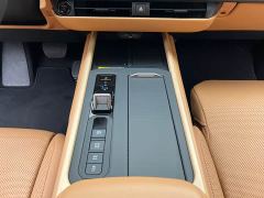 Lexus ES 300h - ფოტო 19