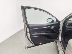 Toyota Camry 2.5G Luxury - фото 8