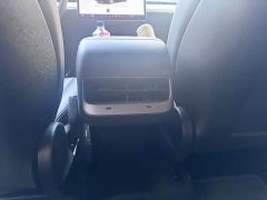 Tesla Model Y Rear-Wheel Drive - ფოტო 18