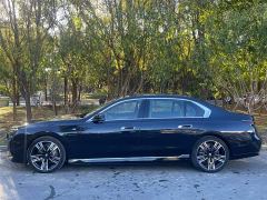 BMW i7 xDrive60L M Sport Package - ფოტო 3