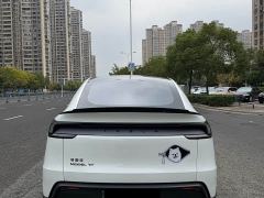 Tesla Model Y L Long Range All-Wheel Drive - ფოტო 8