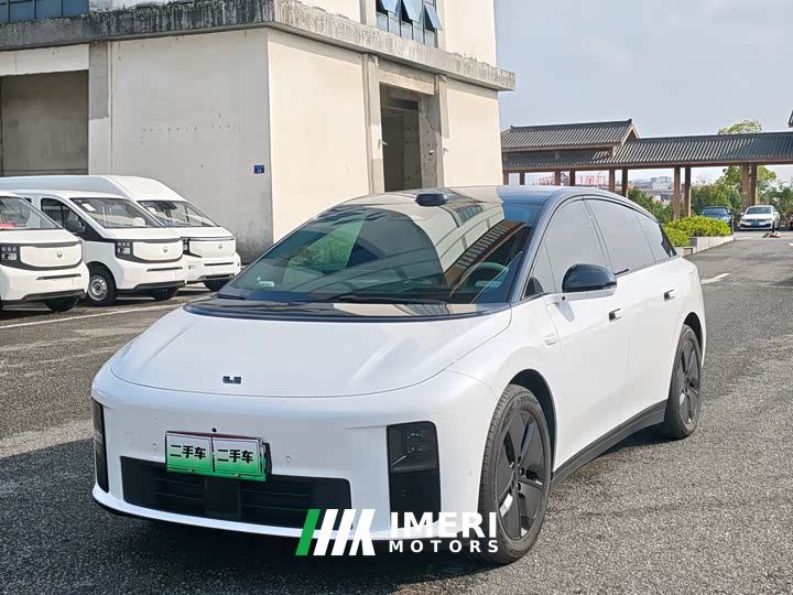 Li Auto i6 Two-Wheel Drive Standard