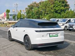 Li Auto i6 Two-Wheel Drive Standard - ფოტო 6