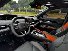 Changan UNI-V 1.5T Smart Navigation Edition - ფოტო 11