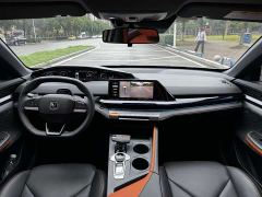Changan UNI-V 1.5T Smart Navigation Edition - ფოტო 16