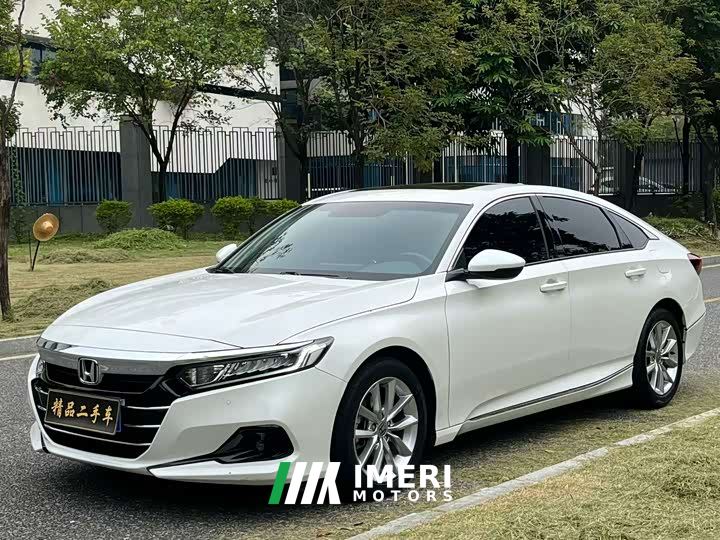 Honda Accord 260TURBO Luxury Edition