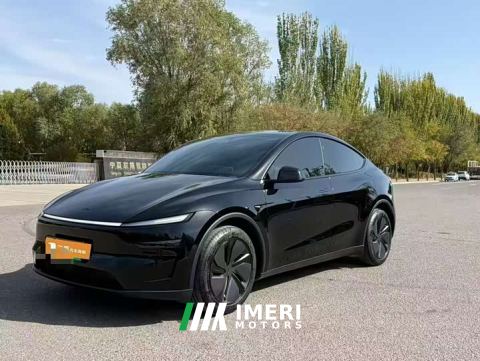 2026 Tesla Model Y Long Range Rear-Wheel Drive