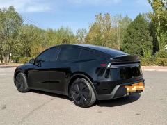 Tesla Model Y Long Range Rear-Wheel Drive - photo 8