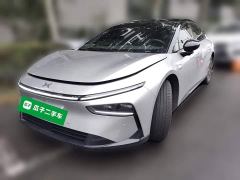 Xpeng P7 Long Range Max - фото 1