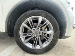 Geely Jiayue New Energy 1.5TD PHEV Version - ფოტო 17