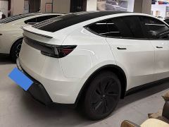 Tesla Model Y Rear-Wheel Drive - ფოტო 13