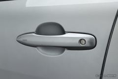 Toyota Frontlander 2.0L Luxury Edition - photo 8