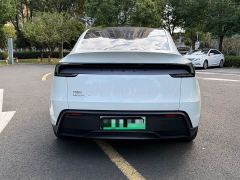 Tesla Model Y Rear-Wheel Drive - ფოტო 10