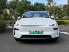 Tesla Model Y Rear-Wheel Drive - ფოტო 2
