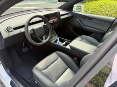 Tesla Model Y Rear-Wheel Drive - ფოტო 4