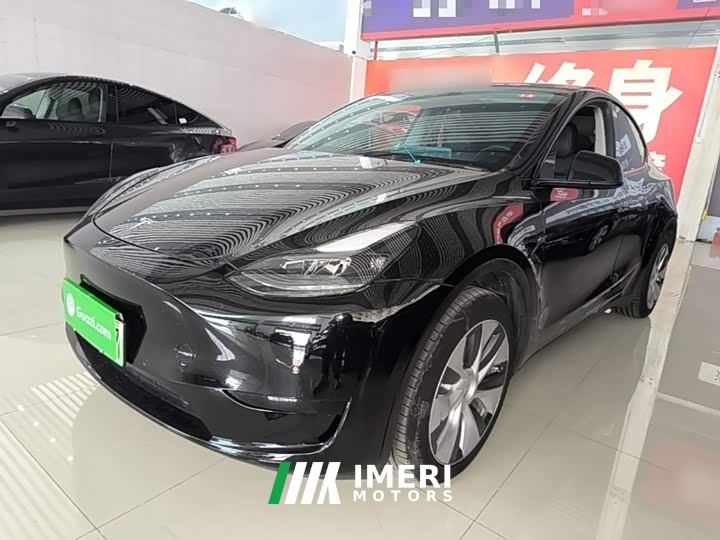 Tesla Model Y Facelift Rear-Wheel Drive