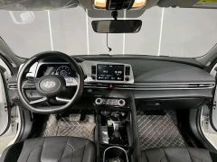 Hyundai Elantra 1.5L CVT Leading Edition - фото 5