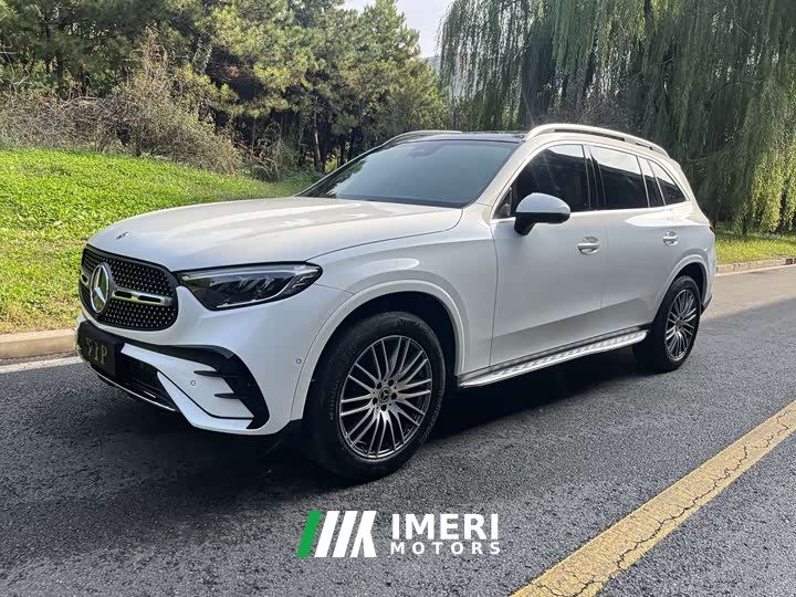 Mercedes-Benz GLC 300 L 4MATIC Dynamic 5-Seater