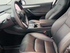 Tesla Model Y Rear-Wheel Drive - ფოტო 8
