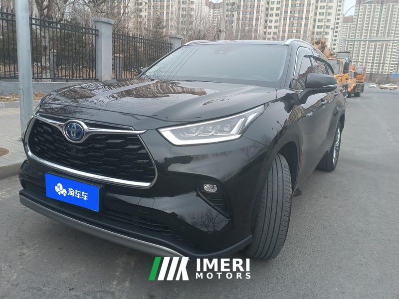 Toyota Highlander Dual-Engine 2.5L 4WD Prestige Edition 7-seater