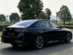 BMW 5 Series 530Li Premier M Sport Package - ფოტო 11