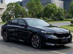 BMW 5 Series 530Li Premier M Sport Package - ფოტო 3