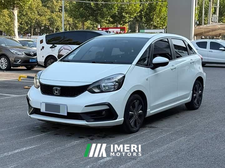 Honda Fit 1.5L CVT Trendy Sunroof Edition