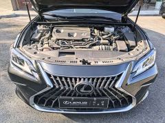 Lexus ES 300h Excellence Edition - ფოტო 4